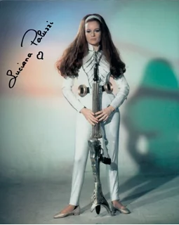 Luciana Paluzzi autograph