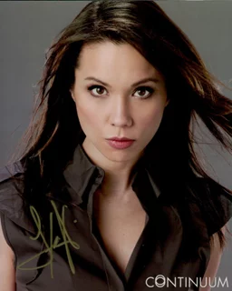 Lexa Doig autograph