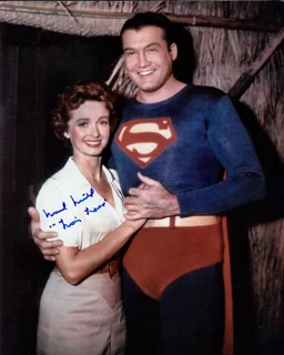 Noel Neill autograph