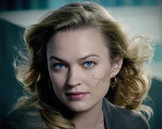 Sophia Myles autograph