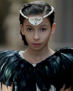 Izabella Alvarez autograph