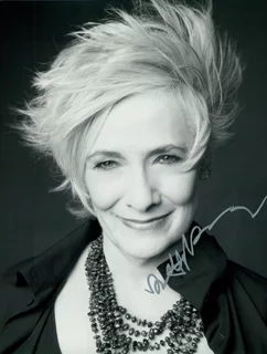 Betty Buckley autograph