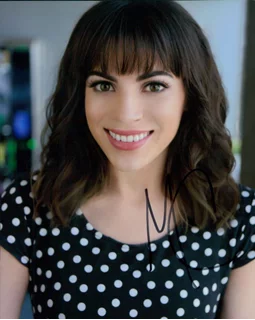 Maddisyn Carter autograph