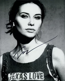 Tamara Feldman autograph