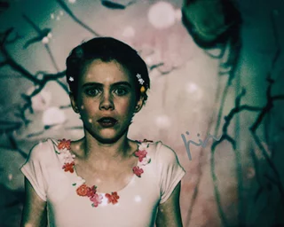 Sophia Lillis autograph