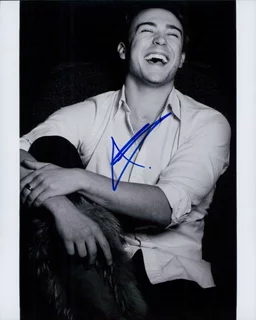 Ben O'Toole autograph