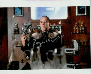 Roger Lloyd Pack autograph