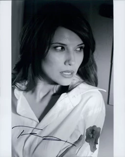 Tamara Feldman autograph