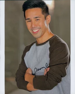 Parry Shen autograph