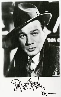 Joseph Cotten autograph