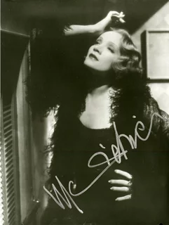 Marlene Dietrich autograph