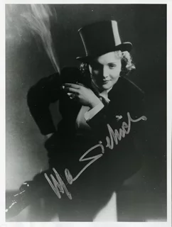 Marlene Dietrich autograph