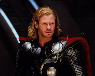 Chris Hemsworth autograph