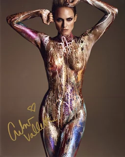 Amber Valletta autograph