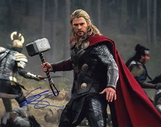 Chris Hemsworth autograph