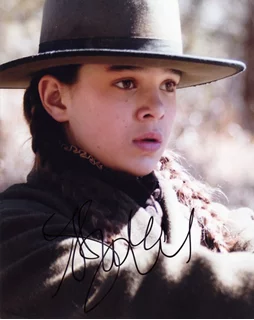 Hailee Steinfeld autograph