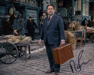 Dan Fogler autograph