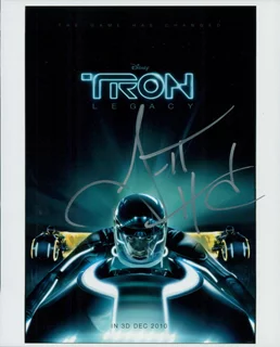 Garrett Hedlund autograph