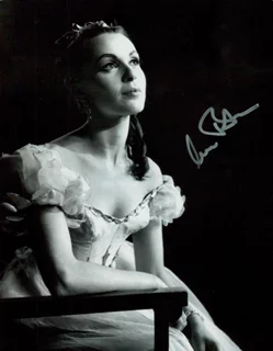 Claire Bloom autograph