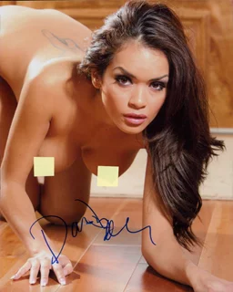 Daisy Marie autograph