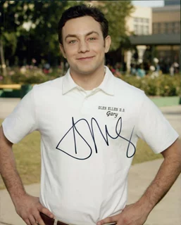 Jonathan Sadowski autograph