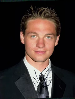 Gregory Smith autograph