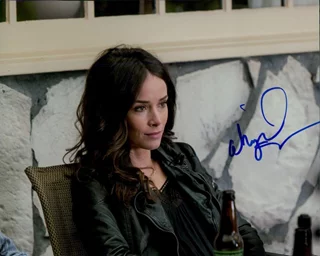 Abigail Spencer autograph