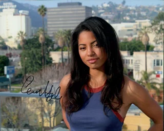 Camille Hyde autograph