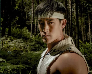 Mike Moh autograph