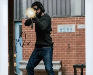 Dylan O'Brien autograph