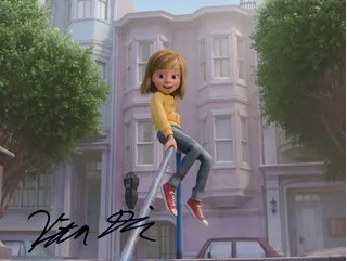 Kaitlyn Dias autograph