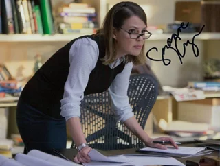 Suzanne Cryer autograph