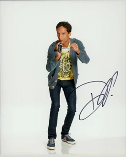 Danny Pudi autograph