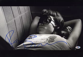 Rosario Dawson autograph