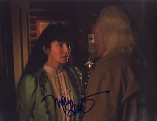 Mary Steenburgen autograph