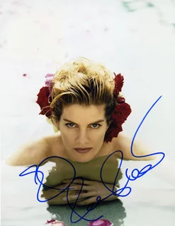 Rene Russo autograph