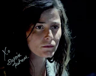 Elysia Rotaru autograph