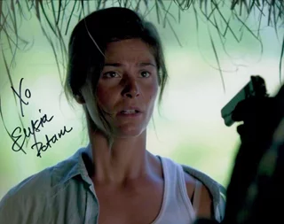 Elysia Rotaru autograph