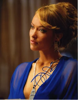 Olivia Wilde autograph