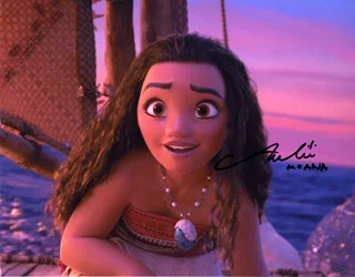 Auli'i Cravalho autograph