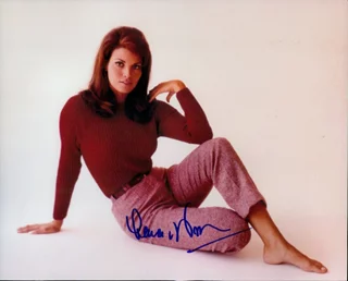 Lana Wood autograph