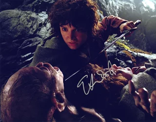 Elijah Wood autograph