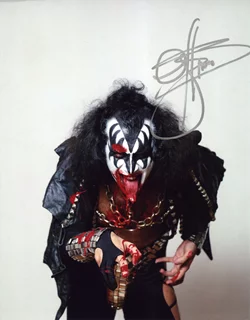 Gene Simmons autograph