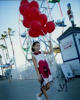 Izabella Alvarez autograph