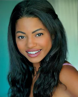 Camille Hyde autograph