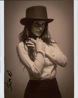 Shiva Negar autograph