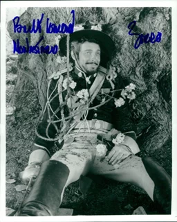 Britt Lomond autograph