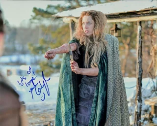 Yael Grobglas autograph
