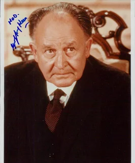 Geoffrey Keen autograph