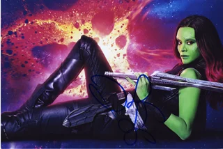 Zoe Saldana autograph